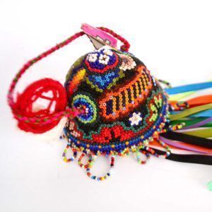 Cloche d'art huichol
