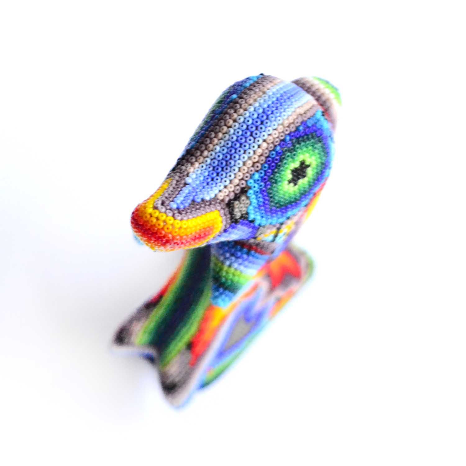 Delfín de arte huichol